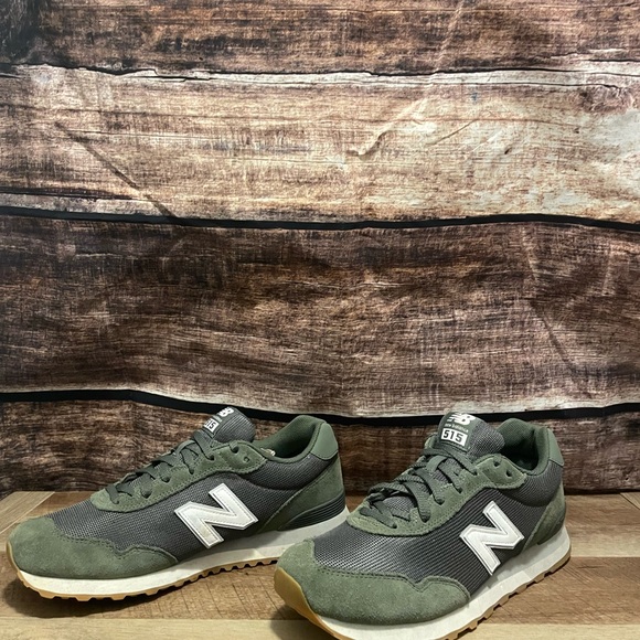 New Balance Olive Green Retro Running Shoes - Picture 3 of 9